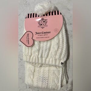 Juicy Couture Beanie and Scarf Set in Ivory